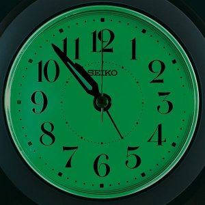 画像2: SEIKO[セイコー]　セイコークロック　KR336N　電波置き時計　「夜でも見える」自動点灯目ざまし時計 アラームのON・OFFがライトの色で分かります　正規品