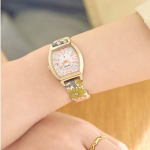 画像3: SEIKO[セイコー]  LUKIA[ルキア] SSQW104　Happy Collection  Made with Liberty Fabric Limited Edition  ソーラー電波修正  国内限定500本  メタルバンド  レディスモデル　正規品