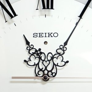 画像2: SEIKO[ セイコー]　セイコークロック　FS506W  大人ディズニー ミッキー＆ミニー　 電波クロック　掛け時計　　正規品 (2)