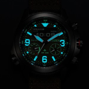 画像7: CITIZEN[シチズン] PROMASTER[プロマスター] JV1005-02W　LAND　アナログとデジタルのエコ・ドライブ コンビネーションウオッチ　　メンズモデル　正規品 (7)